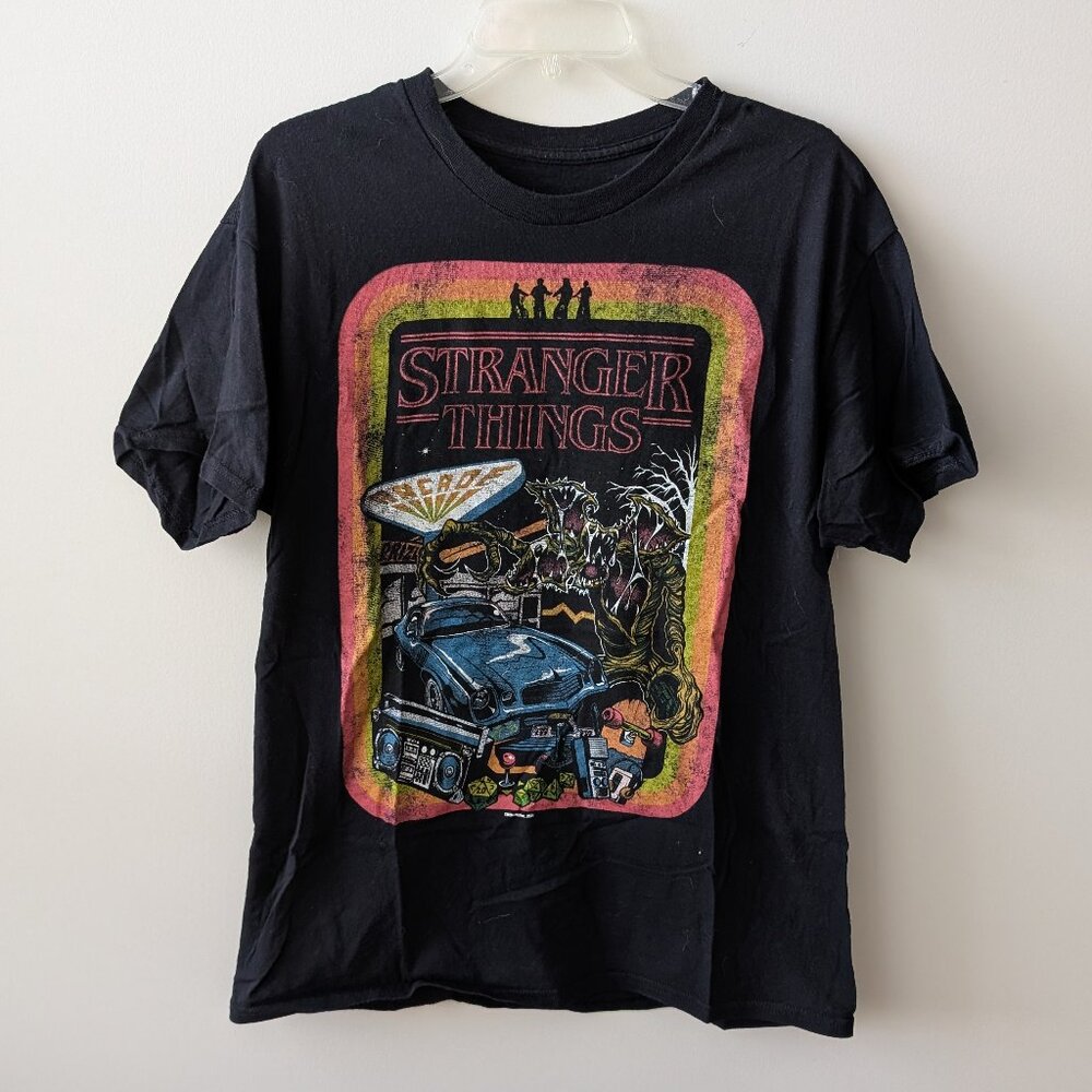 Stranger Things graphic T size L